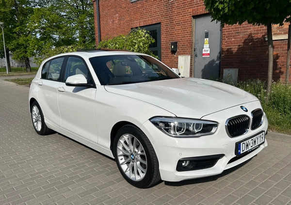 BMW Seria 1 cena 66500 przebieg: 98600, rok produkcji 2016 z Wrocław małe 379